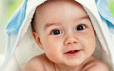 Babys lernen Humor von Eltern